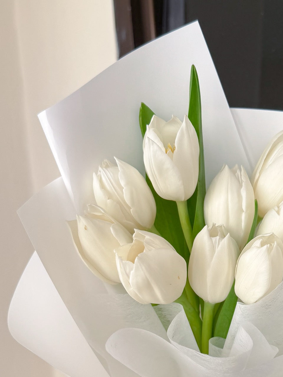 Soft Elegance | Minimalistic White Tulip Bouquet